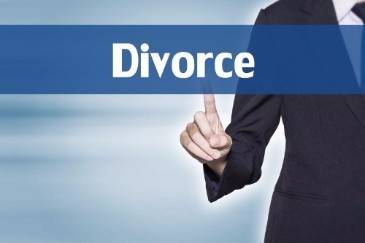 Why should I avoid talking about my divorce on social media